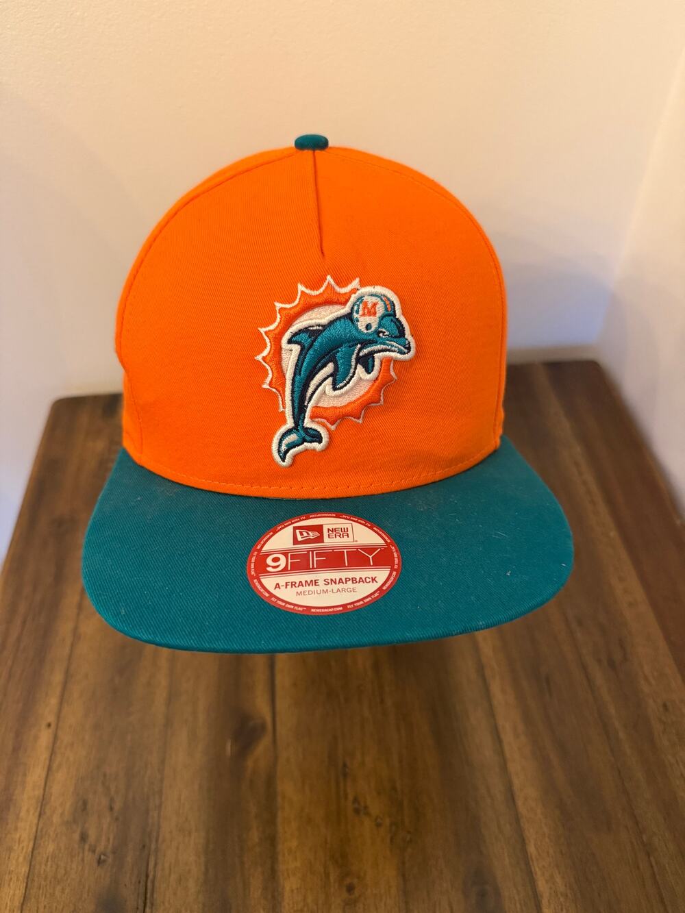 New Era NFL Miami Dolphins 2-Tone 9FIFTY A-Frame Snapback Hat
